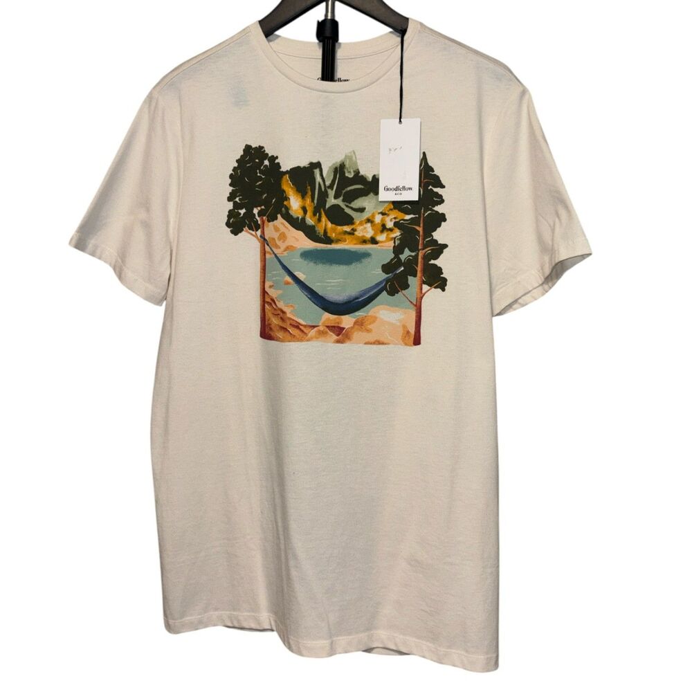 Men's White Hammock Graphic T-Shirt Short Sleeve Size XS